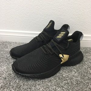 Adidas Alphabounce running shoes